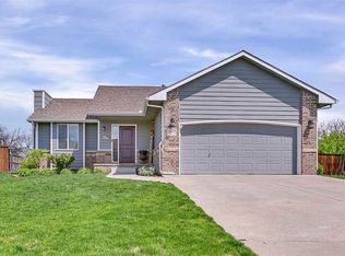218 W Meadowsweet Ct, Andover, KS 67002