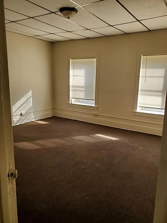 Building Photo - 11 1/2 N Van Buren Ave #301