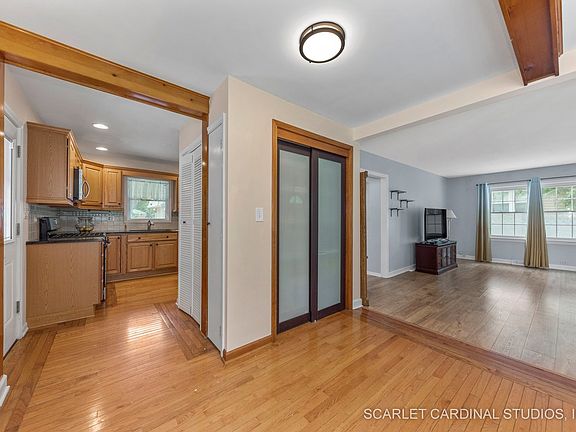 3rd image of 610 S Michigan Ave