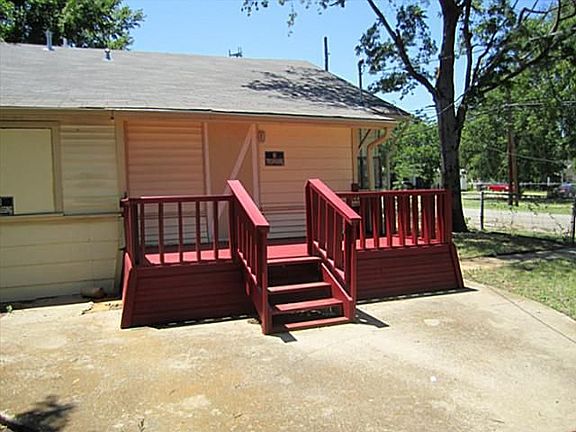 4th image of 2700 Harlandale Ave