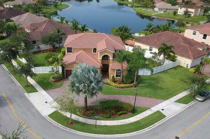 1st image of 13900 NW 18th St
