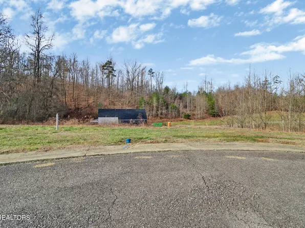 122 Willow Oak Dr, Oak Ridge, TN 37830