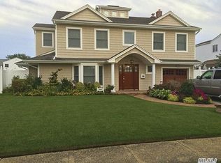 2947 Mandalay Beach Rd, Wantagh, NY 11793