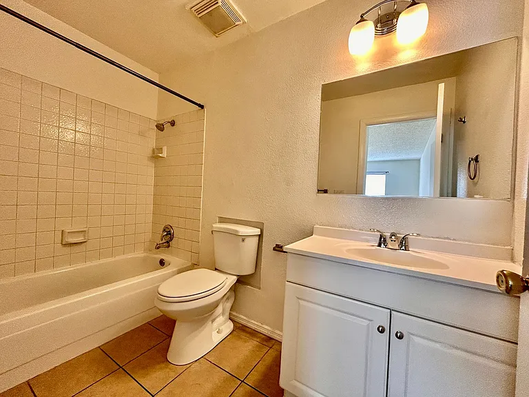 6217 Yerba Ln — Photo 12