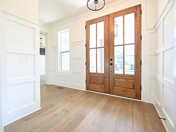 4th image of 44 Maeview Ln