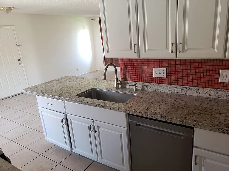 82145 Valencia Ave #9 — Photo 1