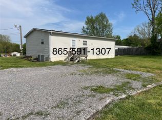 626 Long Hollow Rd, Maryville, TN 37801