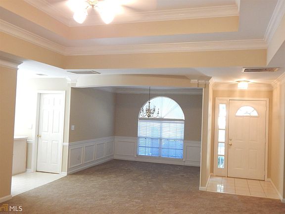 5th image of 2261 Emerald Dr