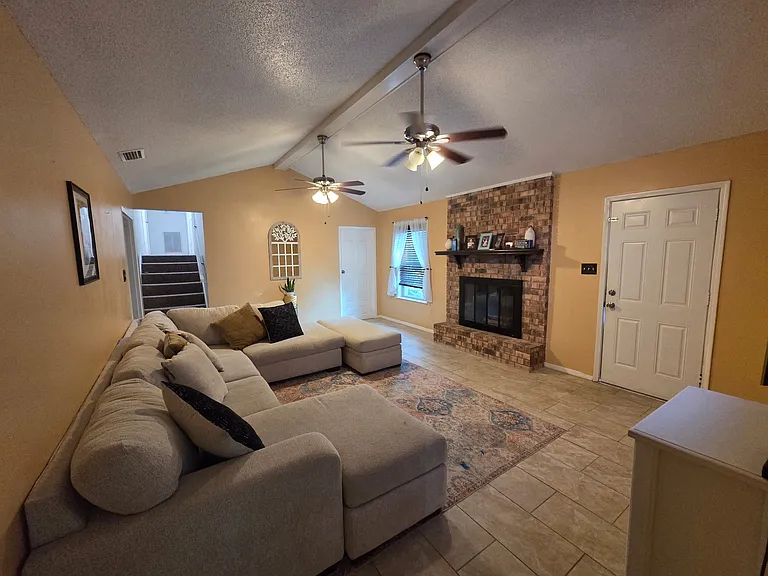 2824 Del Rio Rd W — Photo 7