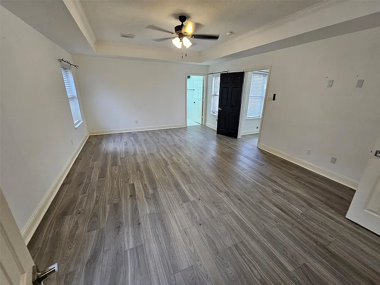 3709 Pinehurst Dr — Photo 22
