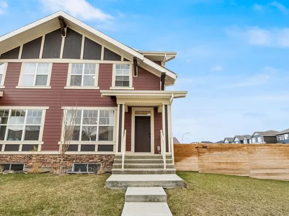 995 W Mahogany Blvd SE, Calgary, AB T3M 2W7