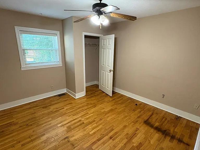 710 Cabell Dr — Photo 24