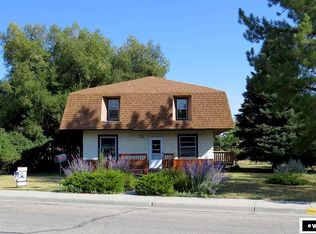 720 Amoretti St, Lander, WY 82520