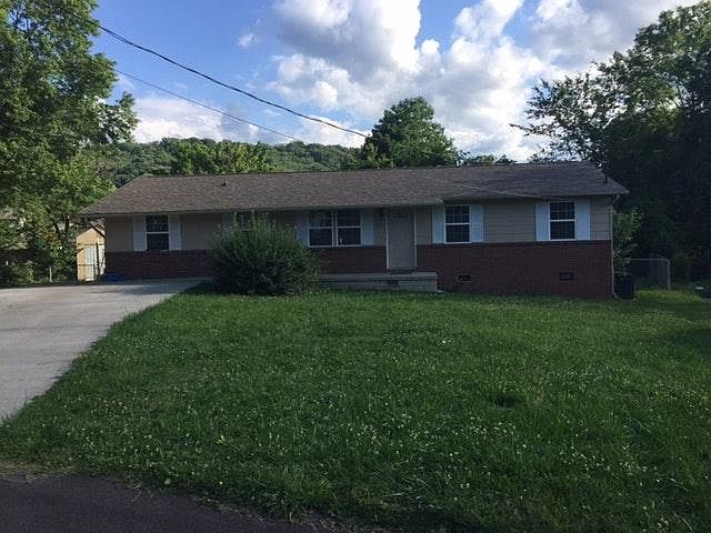 well maintained 3 BR / 2 BA rancher in an established neighb