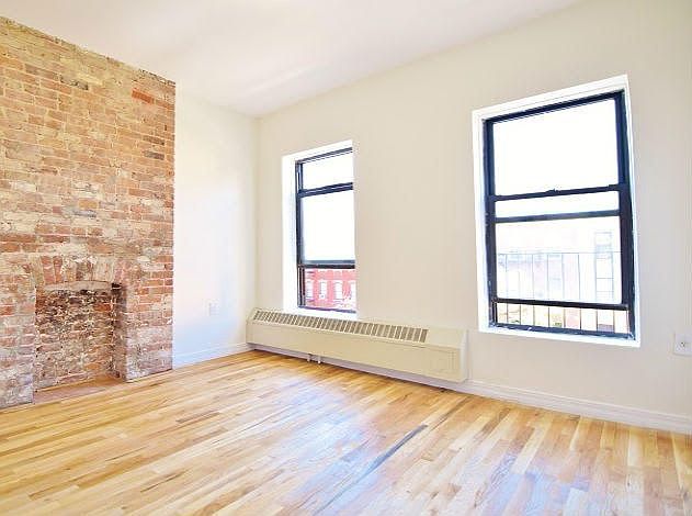 1st image of 360 W 47th St APT 4B
