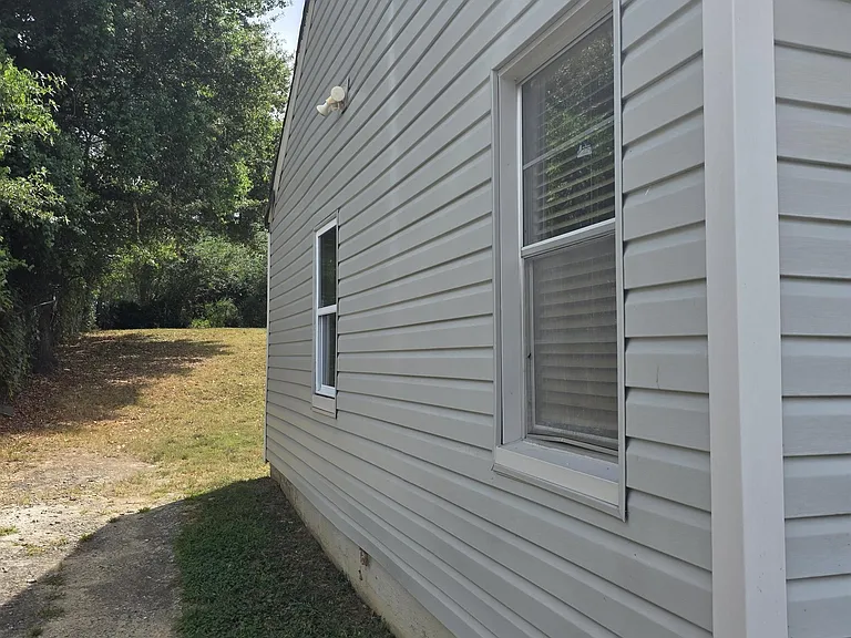 3166 Winslow Rd — Photo 17