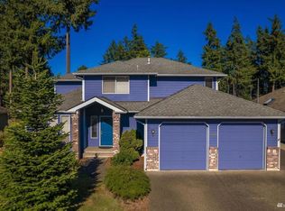 26018 Lake Wilderness Country Club Dr SE, Maple Valley, WA 98038