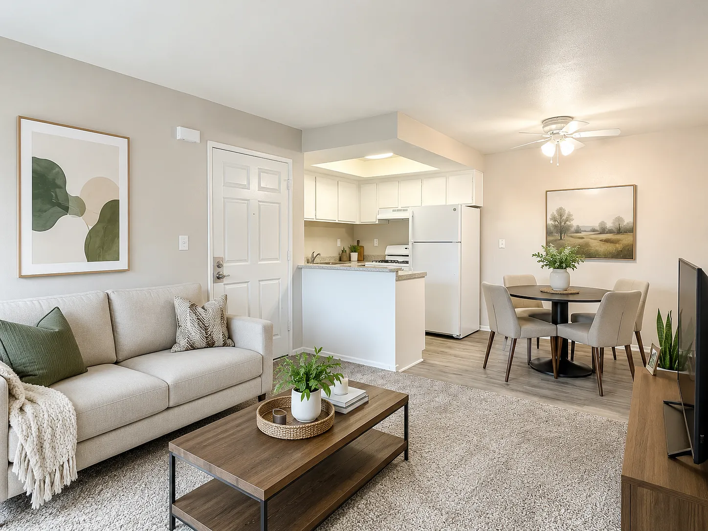2 bed, 680 sqft, $1,275 — Photo 2