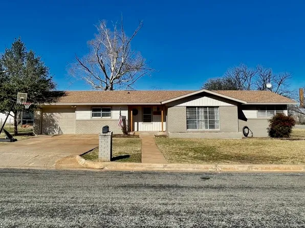 205 W Marble Street, Llano, TX 78643