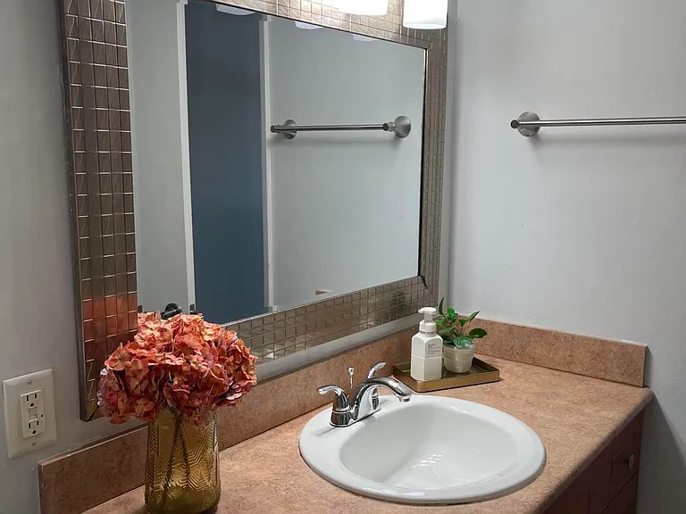 1915 Lavers Cir E #E101 — Photo 10