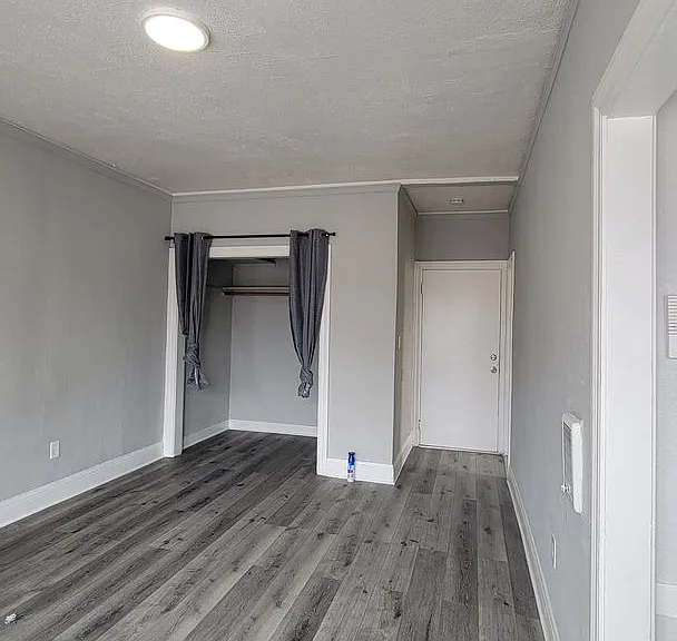 5800 Walnut St — Photo 3