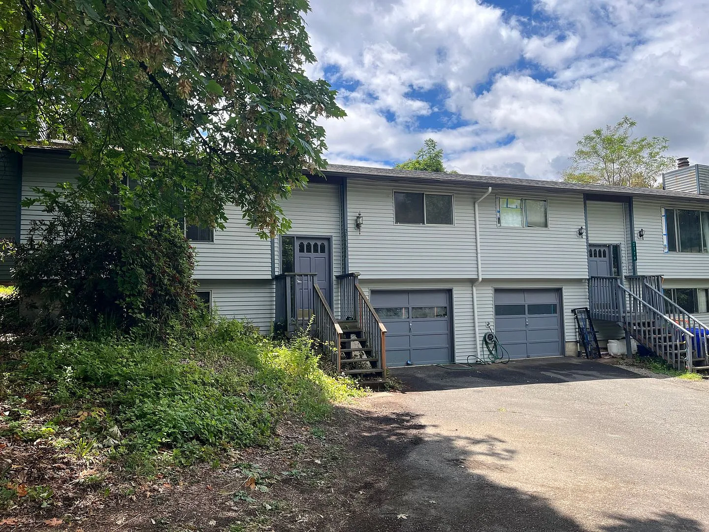 Updated Milwaukie Home - Huge Yard, Basement, and Garage Included! — Photo 1