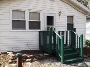 38 Wildwood Rd, Oak Ridge, NJ 07438