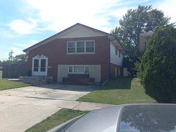 2nd image of 1470 Hirsch Ave