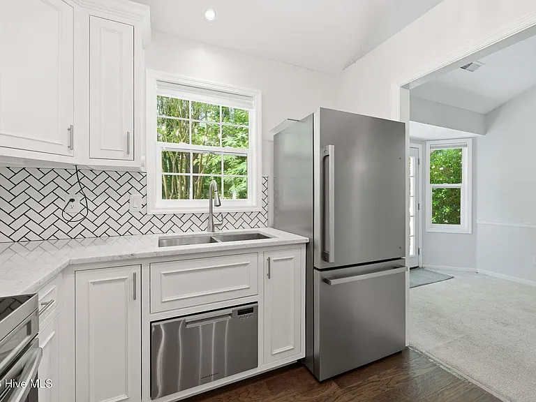 3411 Belmont Blvd — Photo 8