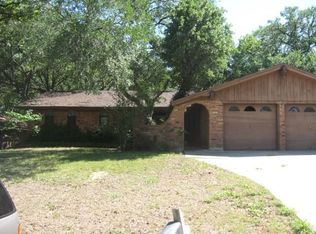 604 Merrill Dr, Bedford, TX 76022