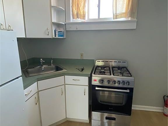4th image of 151 Brookside Ave APT 2