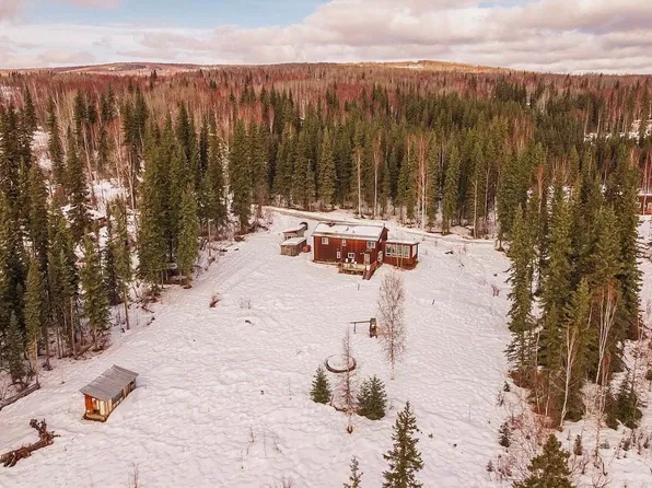 668 Tekoa Trl, Fairbanks, AK 99712