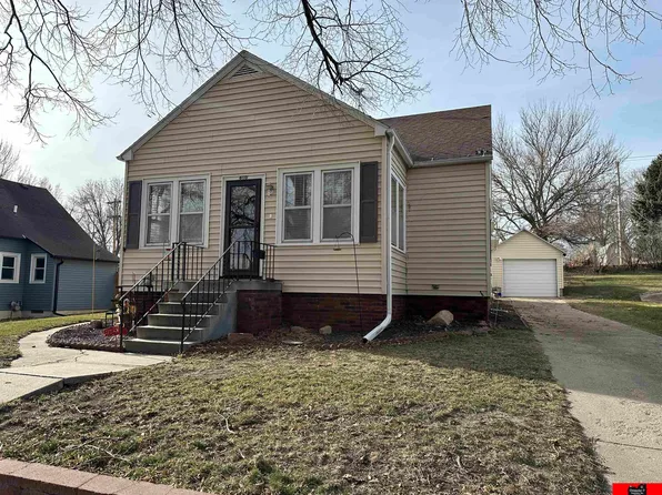 605 9th St, Wisner, NE 68791