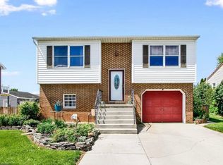 35 Fawn Ave, New Oxford, PA 17350