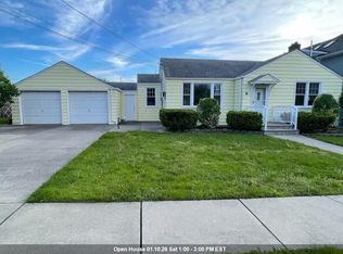 8 Fairview Ave, Secaucus, NJ 07094