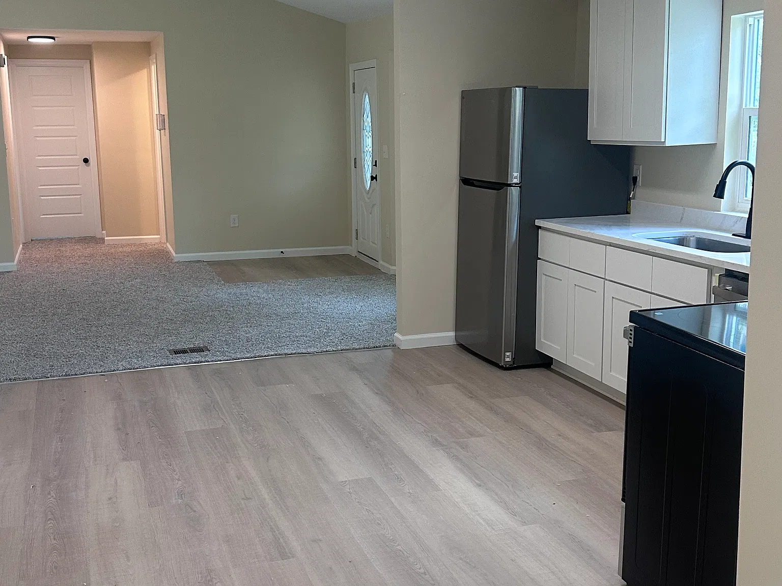 3 bed, 1352 sqft, $2,250 — Photo 4