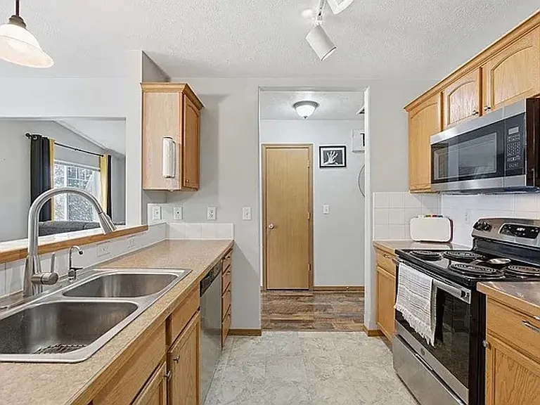 13920 W 12th Ave — Photo 7