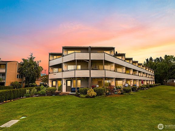 3rd image of 8026 Birch Bay Drive #218