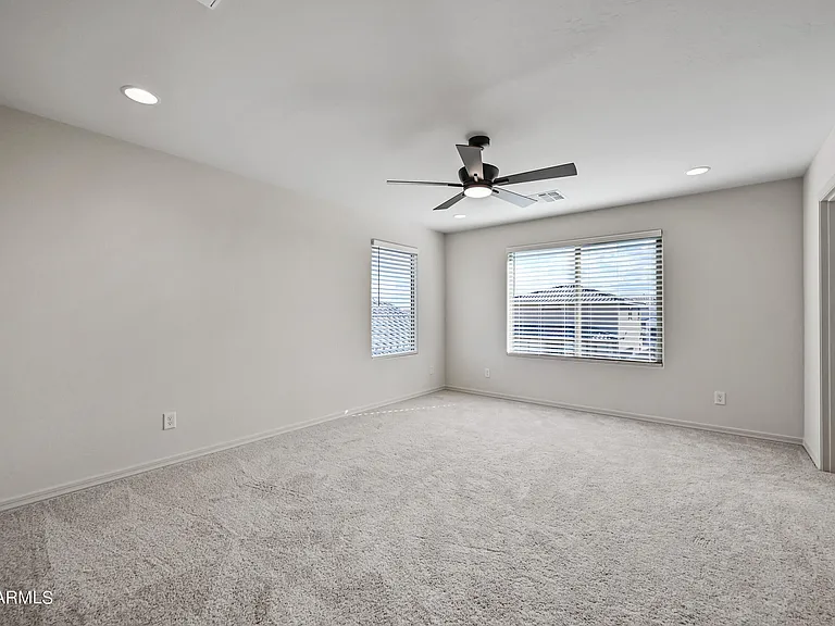 8961 W San Juan Ave — Photo 18