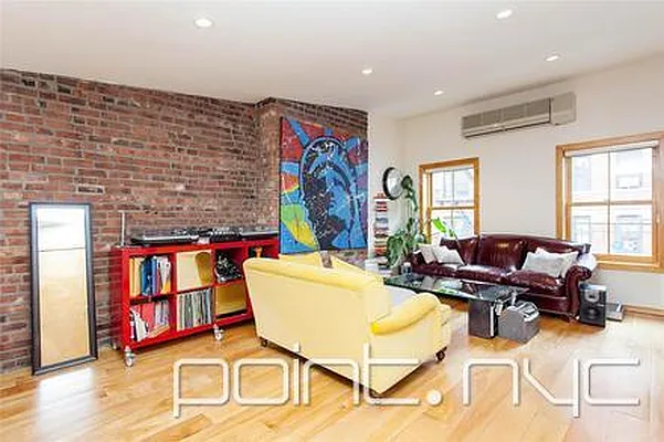 Rented by Point NYC | media 16