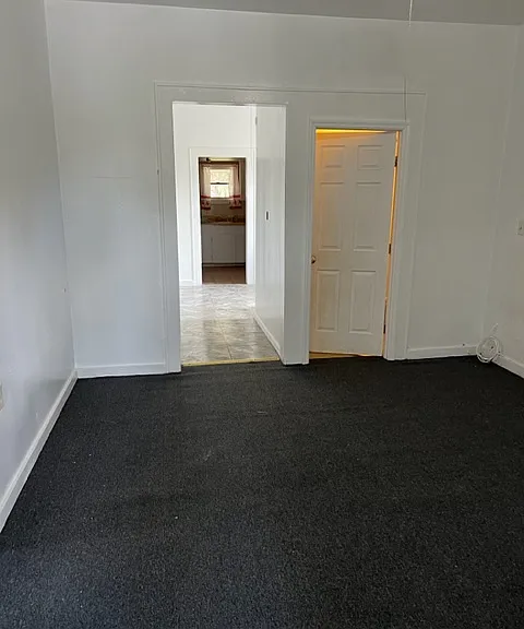 1031 N Florence Ave — Photo 10