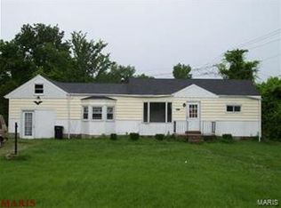 10012 Empire Dr, Saint Louis, MO 63136