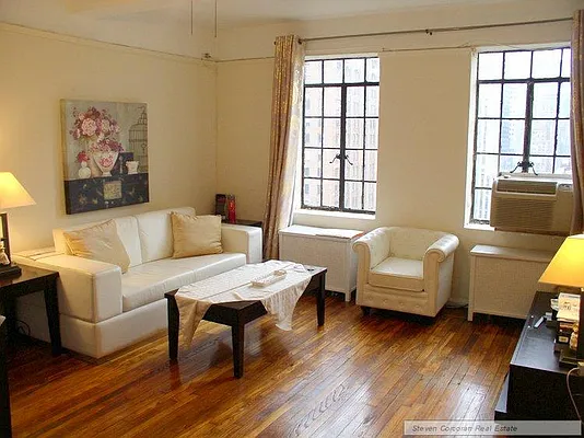 Rented by Steven Corcoran Real Estate | media 1