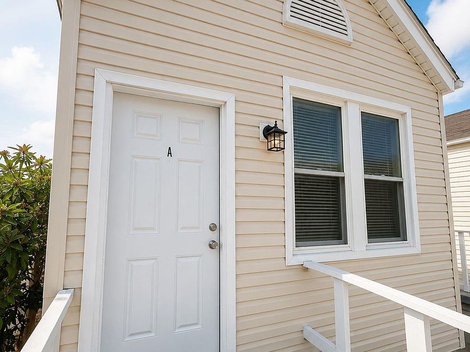 1st image of 4114 Avenue S 1/2 #A
