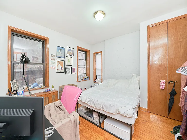341 E 90th St #14 — Photo 4