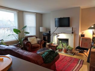 106 14th Ave E #D, Seattle, WA 98112