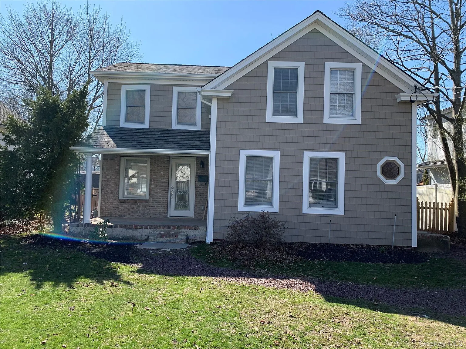 3 bed, 2.0 bath, 1500 sqft, $3,800 — Photo 2