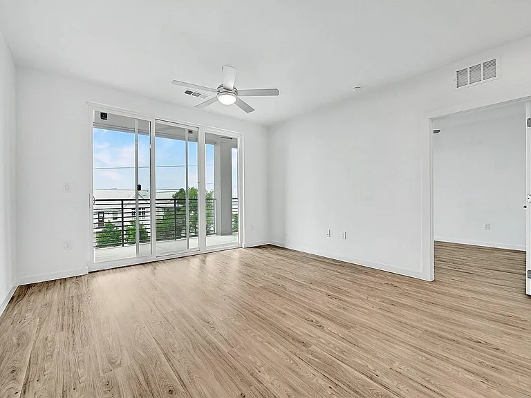 4801 Springdale Rd #1301 — Photo 12