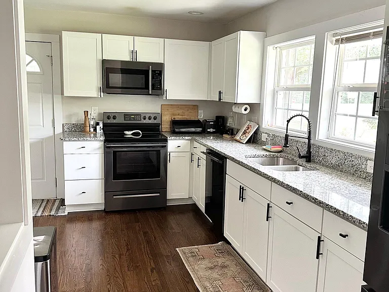 1700 W Laporte Dr — Photo 11