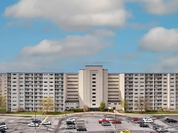 200 Cove Way Unit 806, Quincy, MA 02169